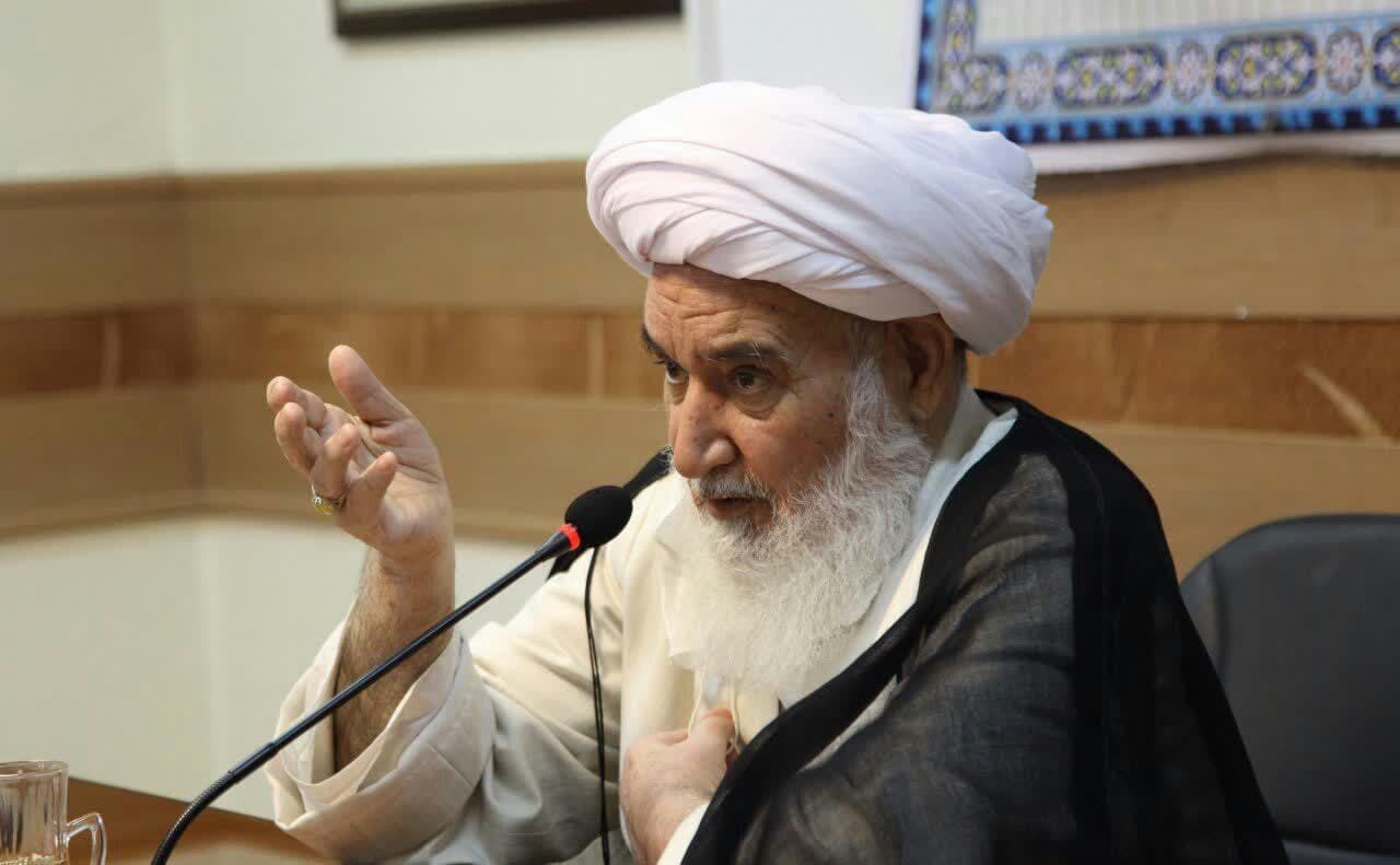 امام جمعه کرمانشاه: رفع مشکلات آب و برق مردم در اولویت قرار گیرد