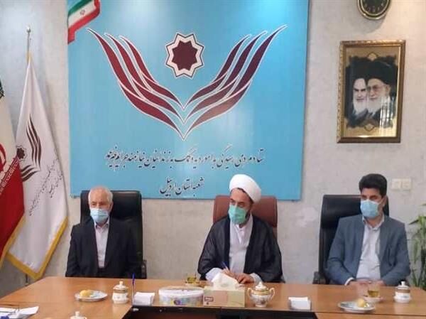 روحانیون برای جلب کمک‌های مردمی در آزادی زندانیان تلاش کنند