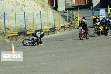 Competiciones de motociclismo femenino en Azerbaiyán Oriental