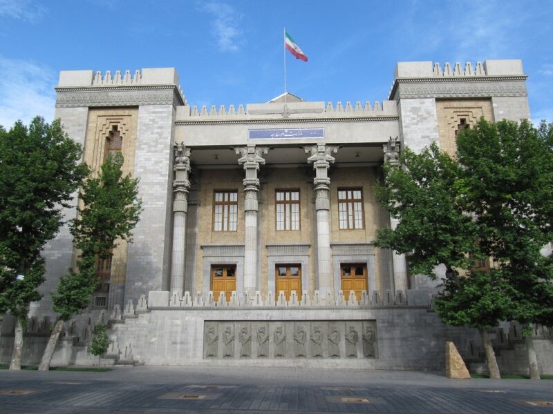 Irán convoca al encargado de negocios de Suiza
