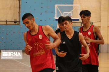 Le camp d’entraînement de l’équipe de Basketball Ados d’Iran