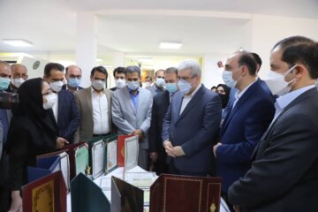 افتتاح مرکز فناوری نوآوری دانشگاه صنعتی شیراز و بازدید معاون علمی و فناوری رئیس‌جمهوری از کارخانه نوآوری