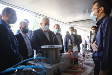 افتتاح مرکز فناوری نوآوری دانشگاه صنعتی شیراز و بازدید معاون علمی و فناوری رئیس‌جمهوری از کارخانه نوآوری