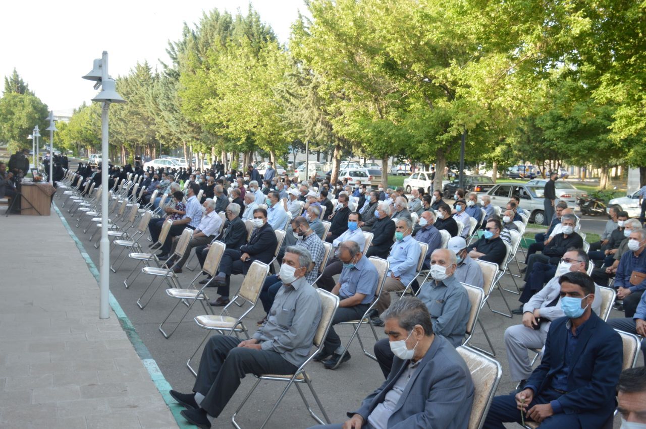 مراسم یادبود پیشکسوت کوهنوردی، جامعه ورزش زنجان را دور هم جمع کرد