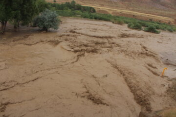 سیل شدید در روستای آقدره تکاب