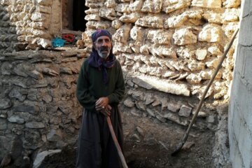 جریان زندگی در روستای سیل‌زده آقدره تکاب