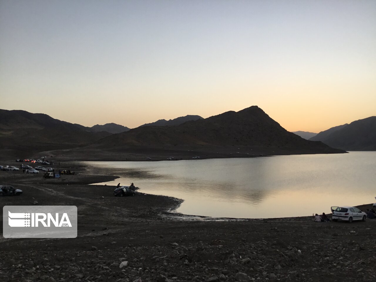 غروب زیبای سد الغدیر ساوه