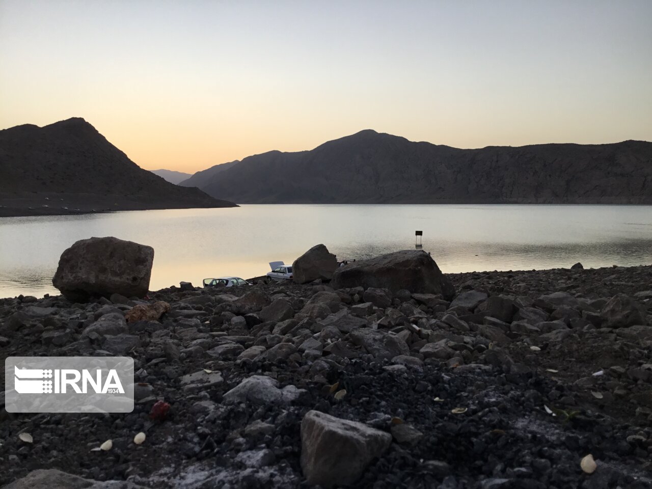 غروب زیبای سد الغدیر ساوه