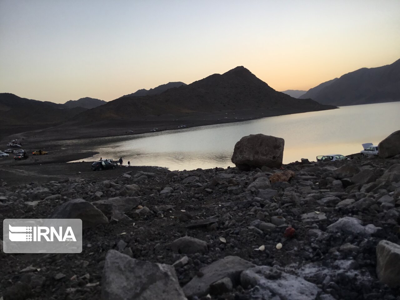 غروب زیبای سد الغدیر ساوه