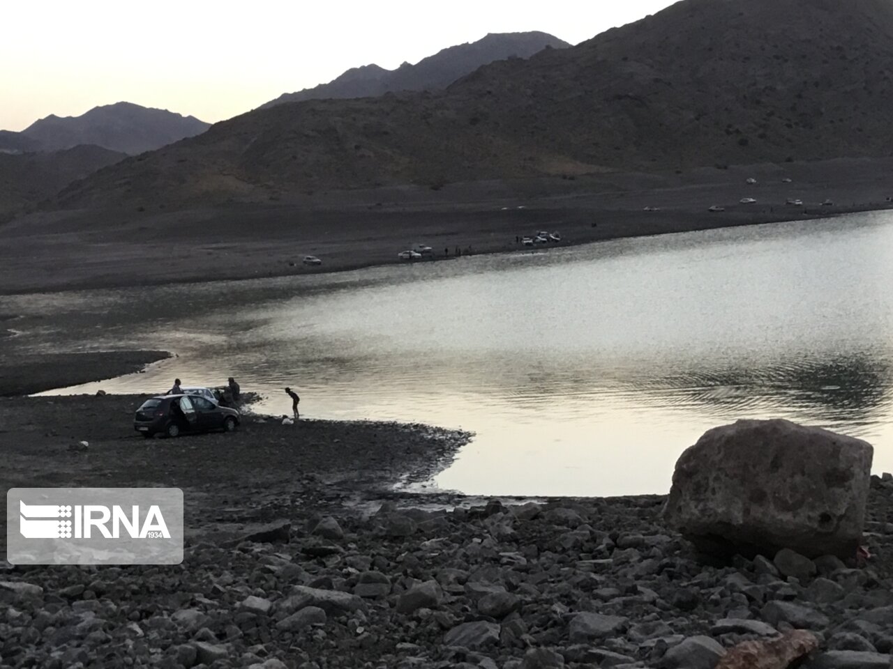 غروب زیبای سد الغدیر ساوه
