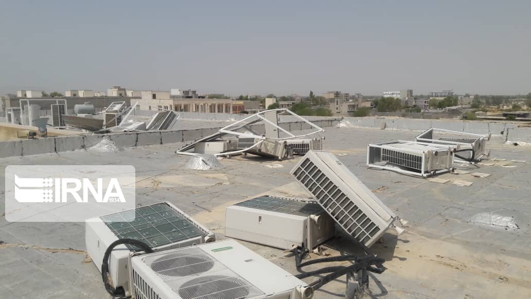 فرماندار: توفان افزون بر ۲۰۰ میلیارد ریال خسارت به پارسیان وارد کرد فرماندار: توفان افزون بر ۲۰۰ میلیارد ریال خسارت به پارسیان وارد کرد