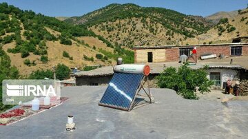 توزیع ۱۲ دستگاه آبگرمکن خورشیدی در چهارمحال و بختیاری آغاز شد