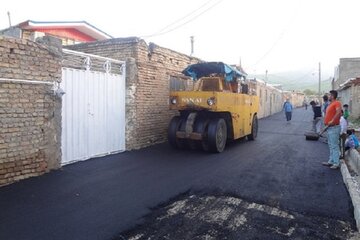 ۴۵ هزار مترمربع از معابر روستایی صالح آباد خراسان رضوی آسفالت شد