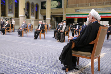 Rencontre du Guide suprême avec le Président Rouhani et les membres du cabinet