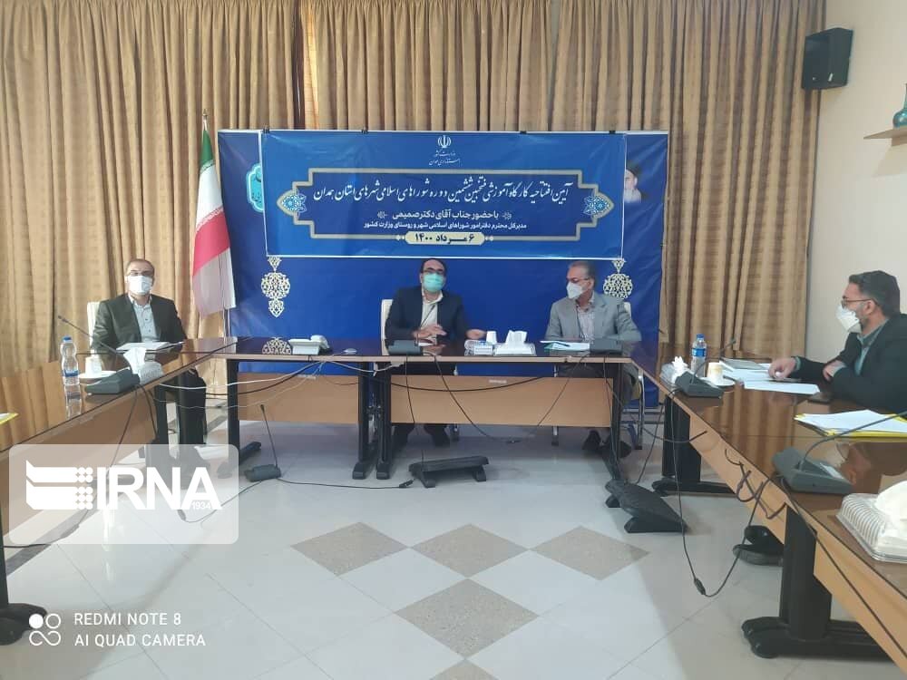 معاون استاندارهمدان: شهردار انتخابی از سوی شوراها باید متخصص باشد