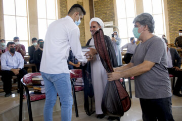 اختتامیه جشنواره «کهن آواهای تنبور» در کرمانشاه