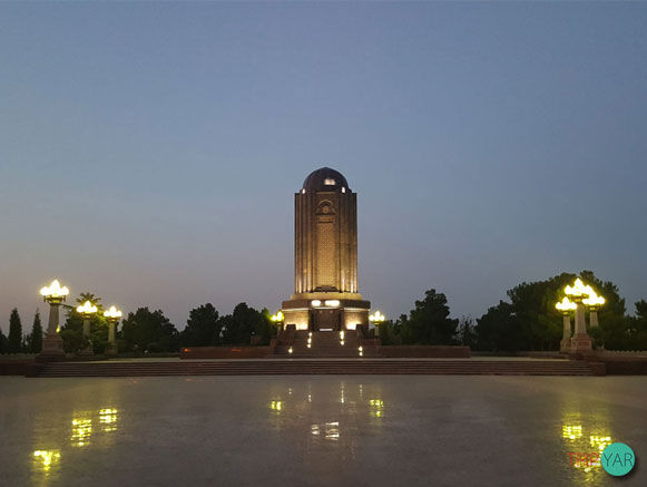 «نظامی»؛ نادره نظم غنایی