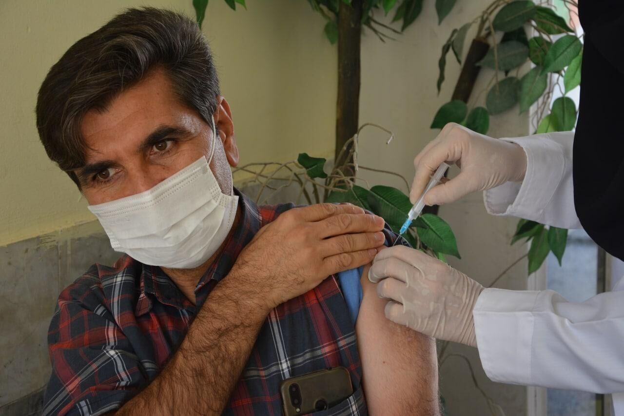 ۲۱درصد از جمعیت هدف در اسفراین واکسن کرونا زدند 