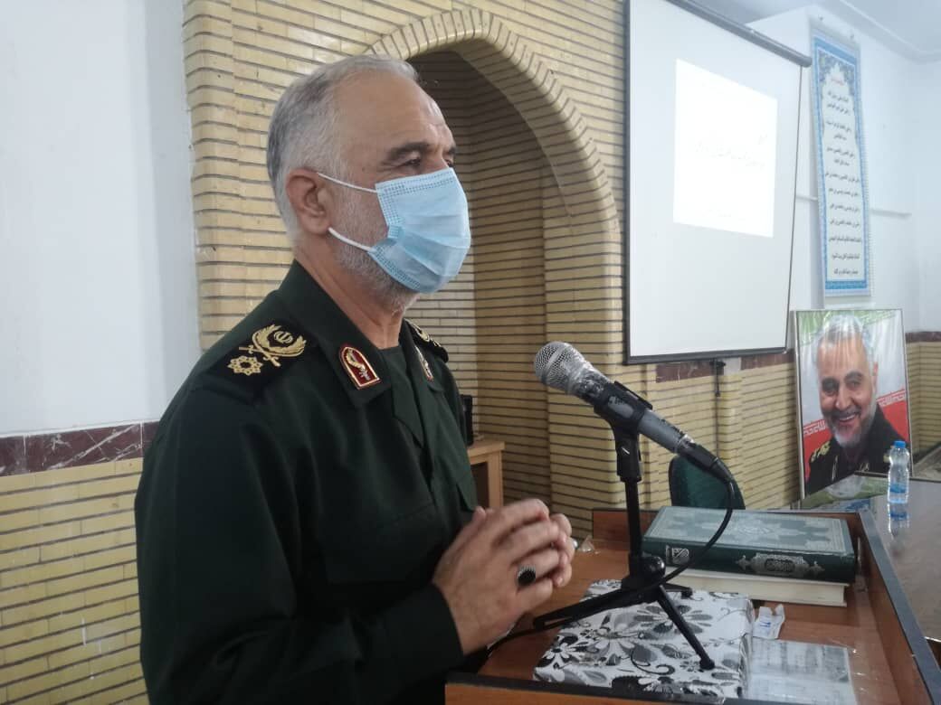 بسیج نماد مقاومت ملت ایران در برابر تهدیدات دشمن است