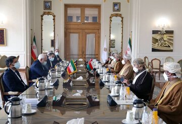 Busaidi souligne le renforcement de la coopération avec l'Iran sous l'administration Raïssi