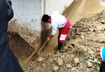 سیلاب بار دیگر به بخش هایی از بلده شهرستان نور خسارت زد