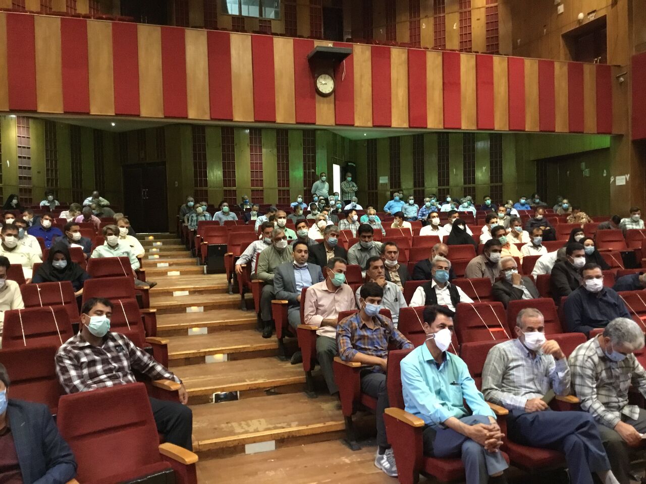 آیین تحلیف شوراهای بخش مرکزی شهرستان ساوه برگزار شد