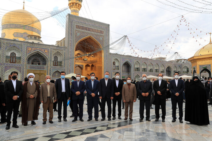 عرض ارادت اعضای ششمین دوره شورای شهر مشهد به آستان شمس‌الشموس