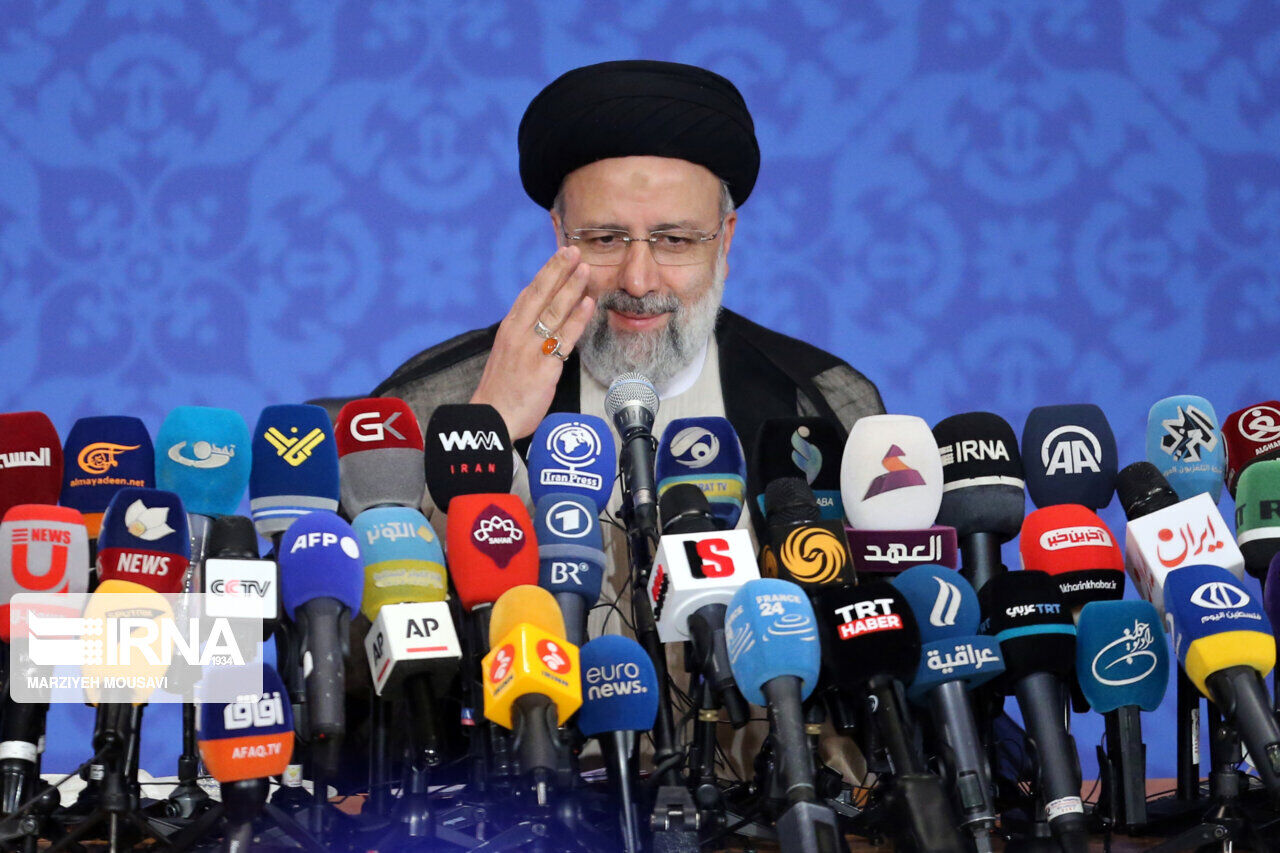 President Raisi: Iran supports any diplomatic plan to help lift sanctions 