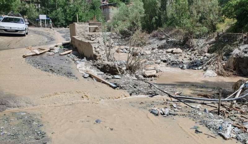 ۲۵  دهنه پل بر روی سرشاخه های رودخانه کرج تخریب شد