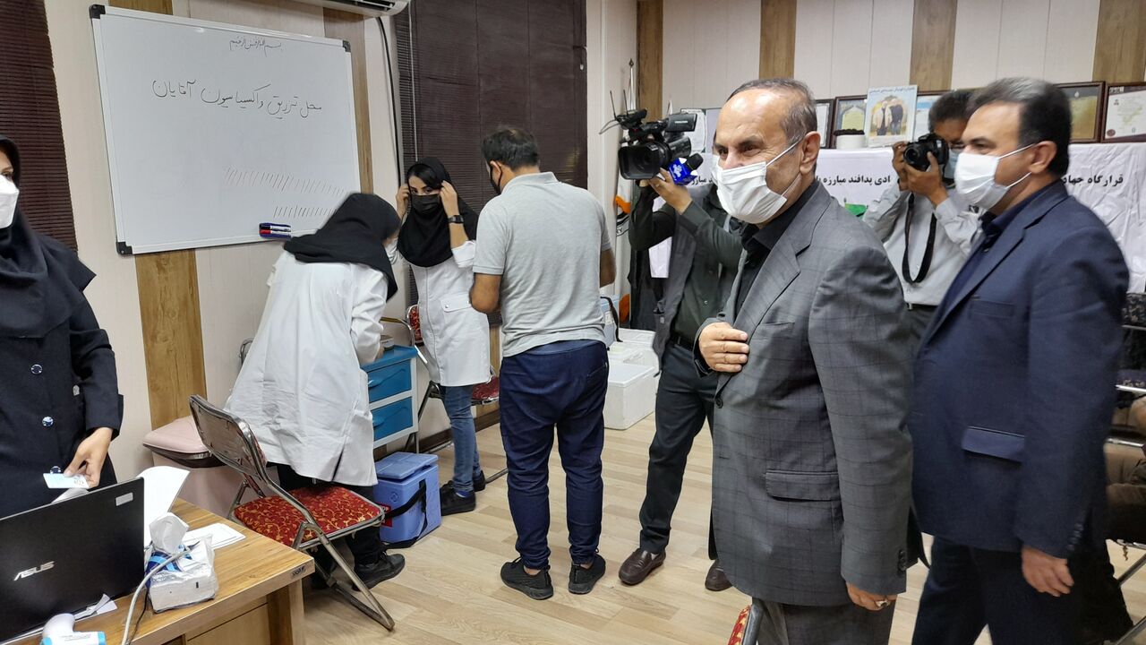 استاندار: تبدیل هیات به مرکز واکسیناسیون در خوزستان الگویی بی‌نظیر است