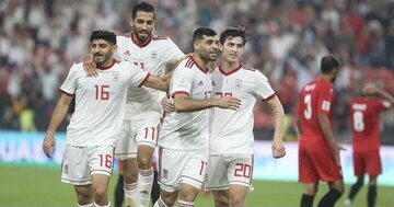 ایران - امارات با حضور هواداران 