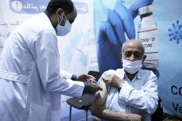 ٣٣ درصد جمعیت بالای ١٨ سال استان سمنان علیه کرونا واکسینه شدند