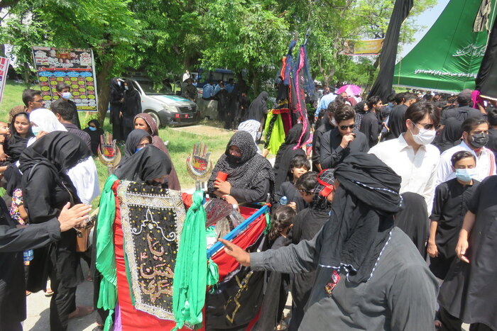 گزارش تصویری مراسم تاسوعای حسینی در پاکستان 