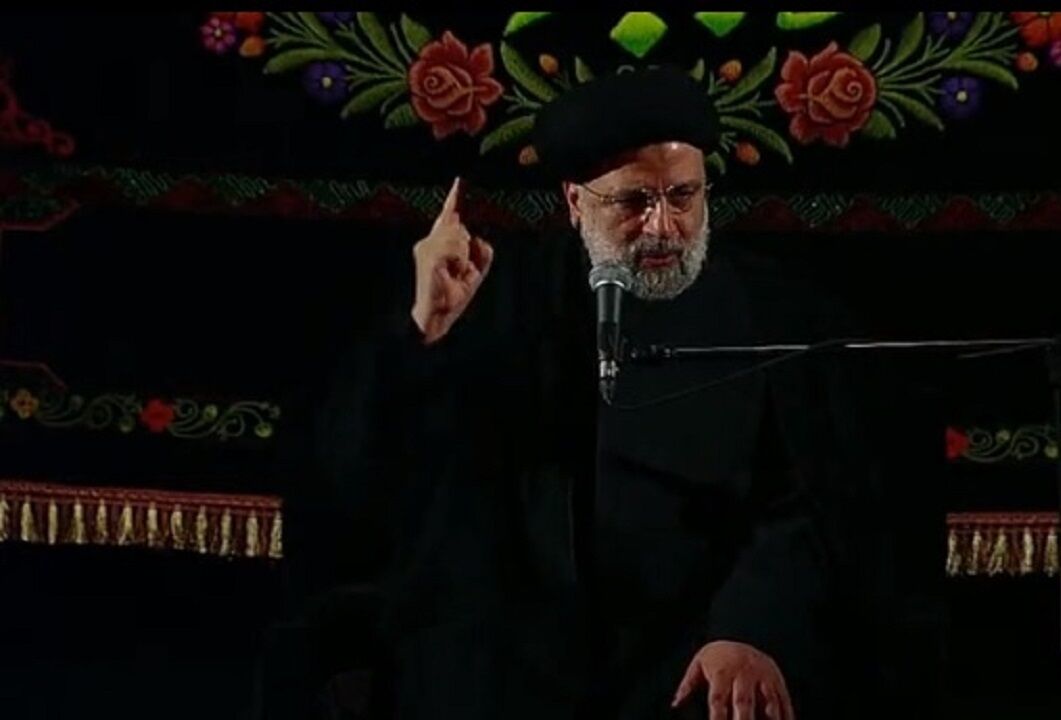 آیت الله رئیسی: شعارهای عاشورا متعلق به همه تاریخ است