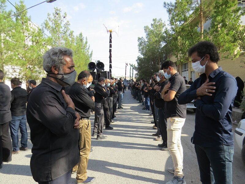 Iranians mourn on Ashura Day while observing health protocols