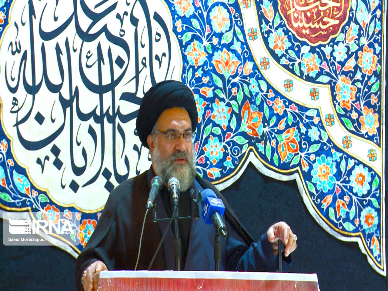 امام جمعه یاسوج: دولت با فساد و بی عدالتی مقابله جدی کند
