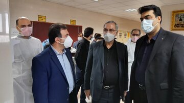 وزیر بهداشت: ملاک ارایه خدمات، کارت واکسیناسیون خواهد شد