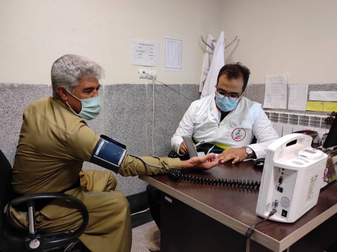 ۱۳ تیم پزشکی به مناطق محروم کرمانشاه اعزام شدند