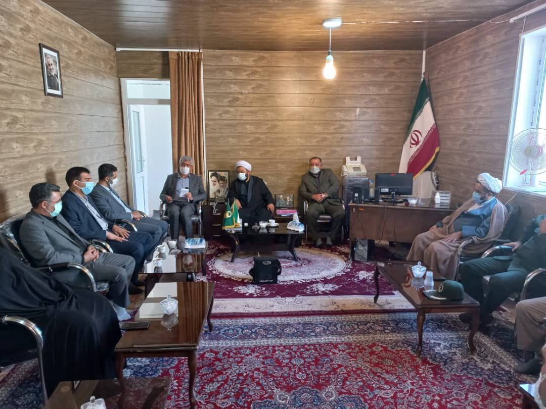 امام جمعه هشترود به بازخوانی منش شهیدان رجایی و باهنر تاکید کرد