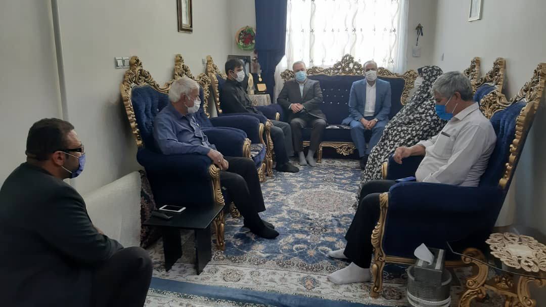 فرماندار کرج : مدافعان سلامت تکرار جلوه های ایثارگری هستند 