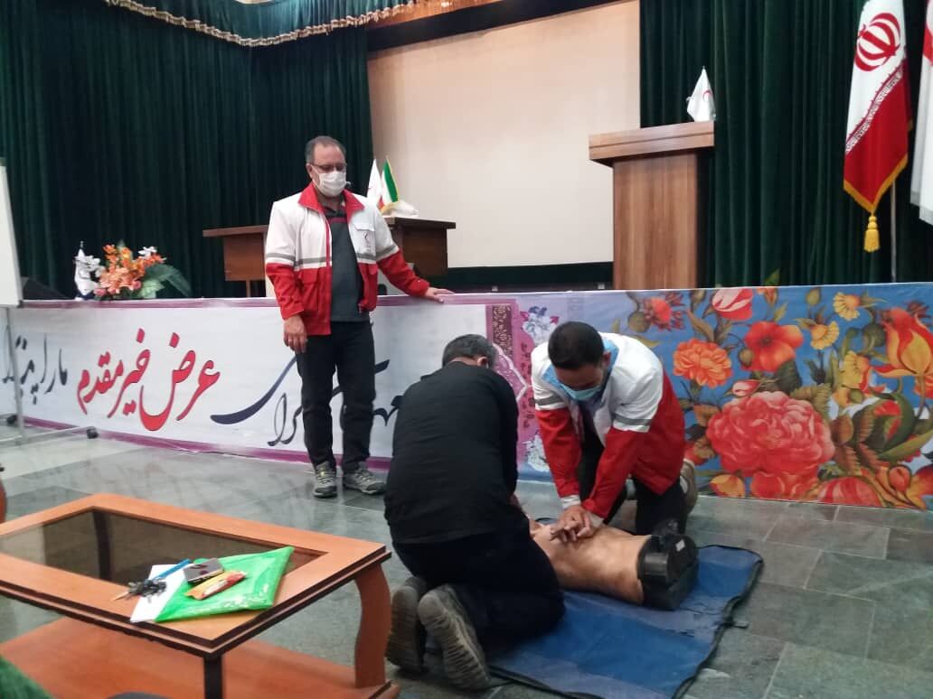  طرح ایران یار جوان در استان مرکزی آغاز شد