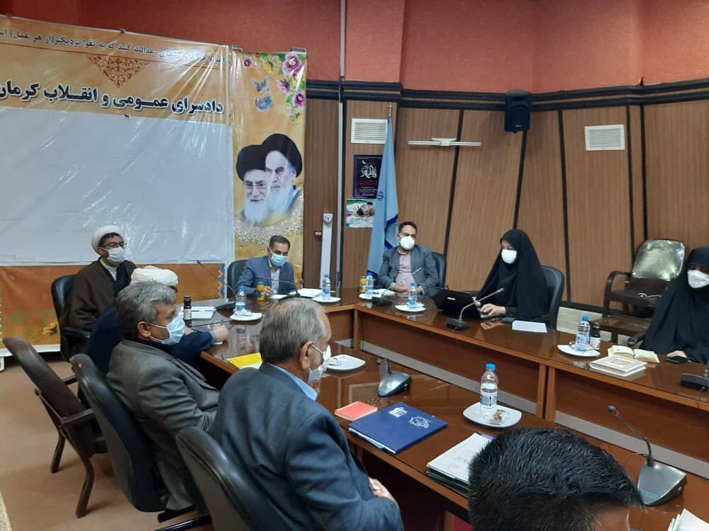 این بار مطالبه‌گران گفتند و دادستان کرمان شنید 