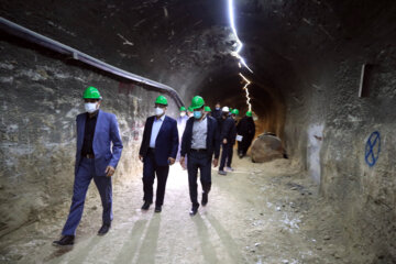 بازدید اعضای شورای اسلامی شهر مشهد از پروژه قطارشهری