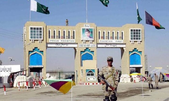 گذرگاه مرزی پاکستان با افغانستان به دلیل مسائل امنیتی بسته شد