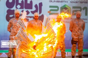 Les militaires iraniens sacrés «Lords of the Weapons»