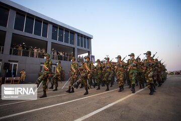 Les militaires iraniens sacrés «Lords of the Weapons»