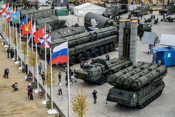 سه میلیارد یورو قرارداد تسلیحاتی در ۳ نمایشگاه نظامی روسیه امضا شد