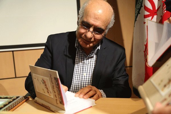 «مرادی کرمانی»، راوی اشک‌ها و لبخندهای کودکان ایرانی ۷۷ ساله شد