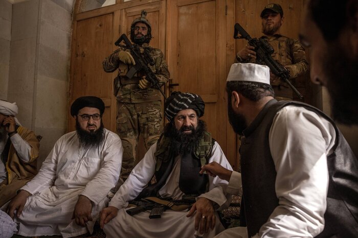 روزنامه پاکستانی: دولت موقت افغانستان با غرب میانه خوبی نخواهد داشت