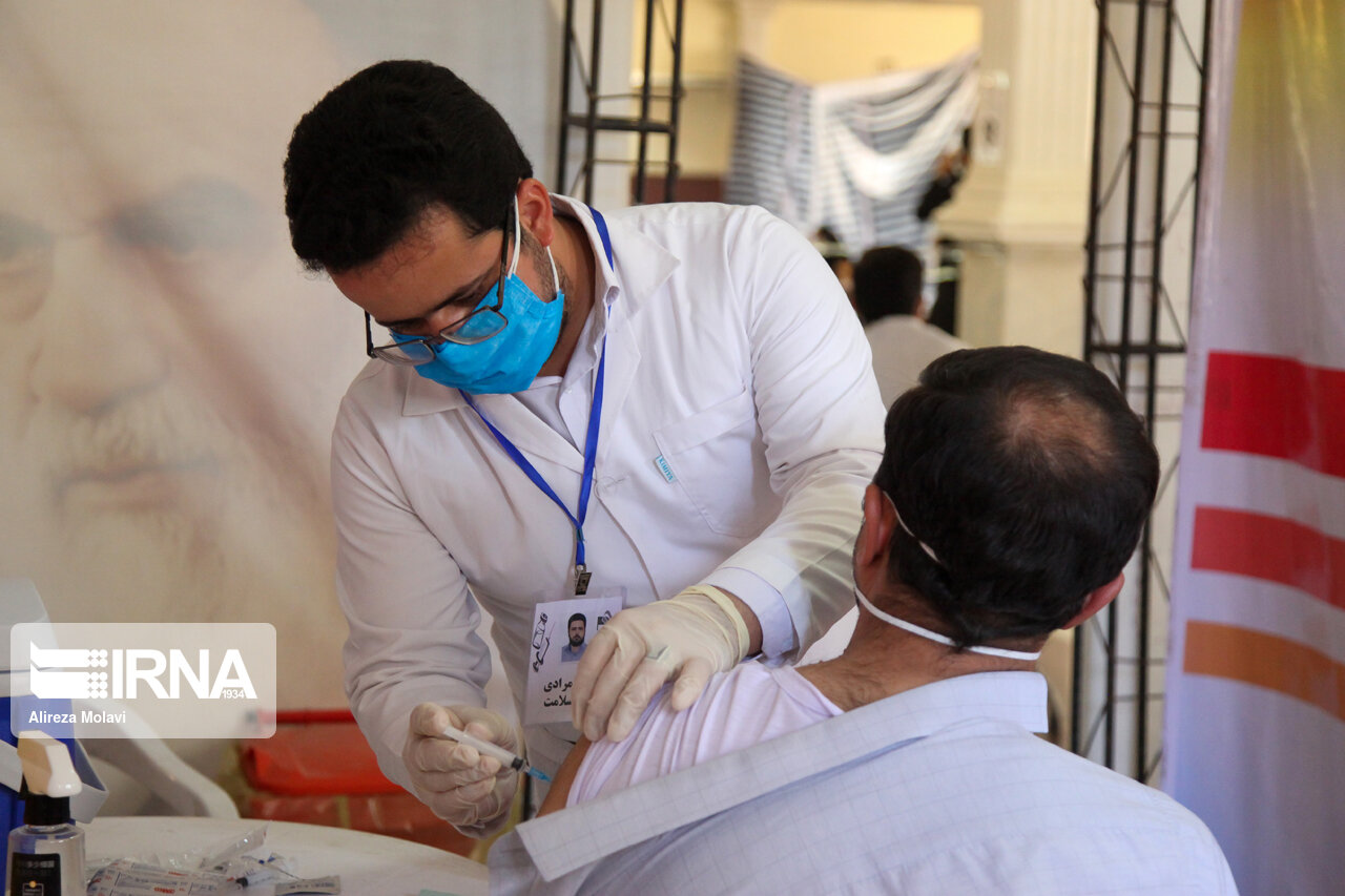 استاندار: ظرفیت تزریق روزانه ۷۰ هزار واکسن در کرمانشاه وجود دارد